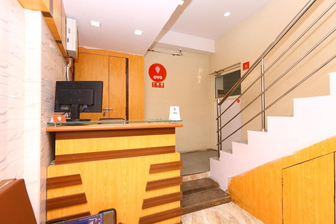 Oyo 7224 Krishna Prasad Hotel Chennai Exterior foto